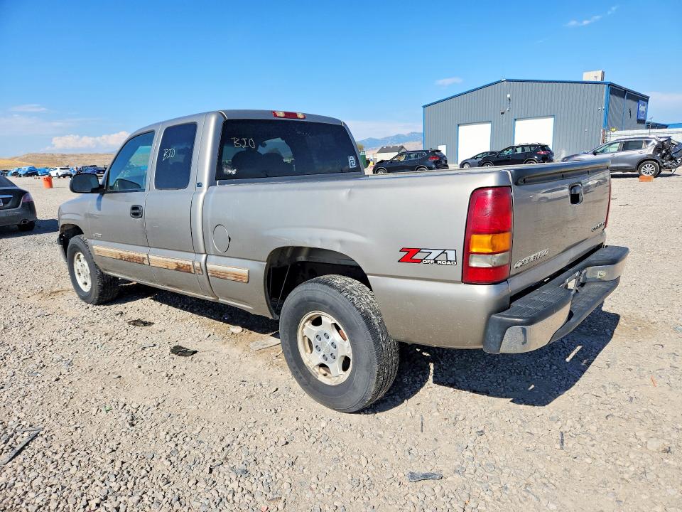 Photo 2 from auction – 2001 CHEVROLET SILVERADO 1500 with VIN 2GCEK19T111352464