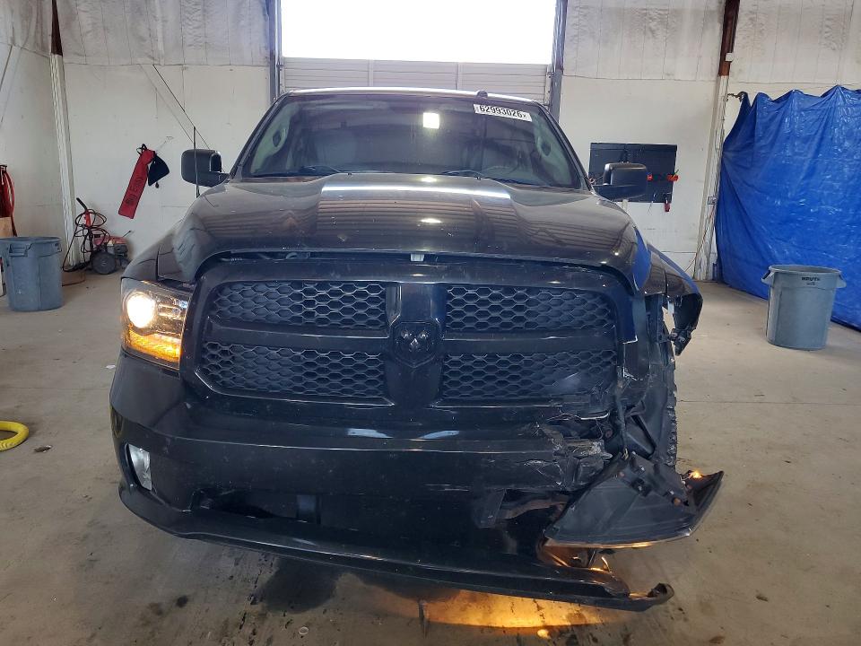 Photo 5 from auction – 2015 RAM 1500 with VIN 3C6JR7AT6FG631696