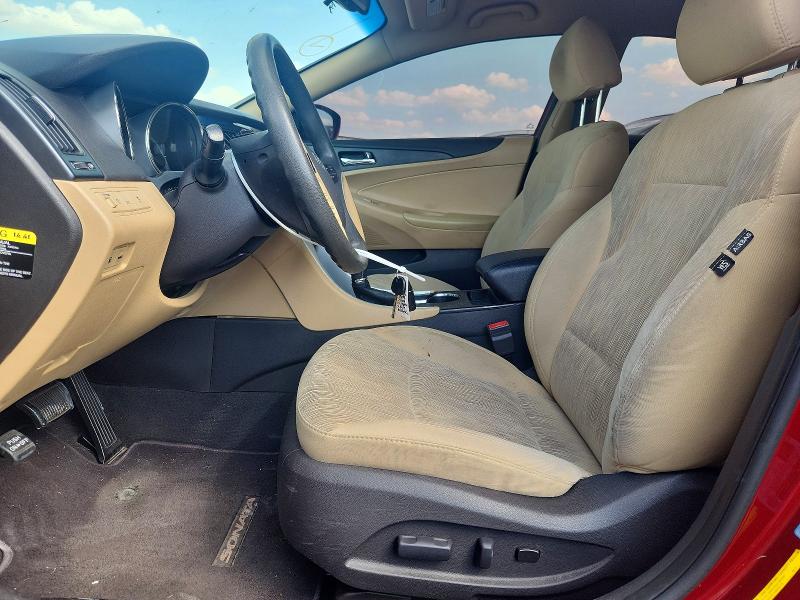 Photo 7 from auction – 2012 HYUNDAI SONATA with VIN 5NPEB4AC7CH356372