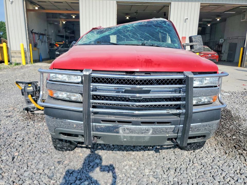 Photo 5 from auction – 2001 CHEVROLET SILVERADO with VIN 1GCHK24U81E180581
