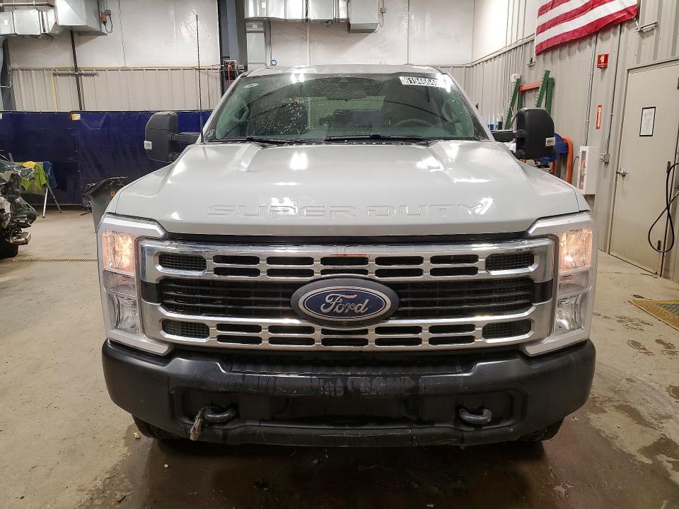 Photo 5 from auction – 2025 FORD F350 with VIN 1FT8W3BT5SEC10299