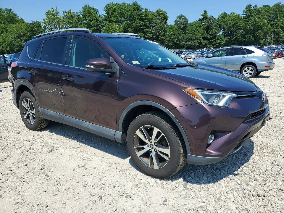 Фото 4 с аукциона – 2016 TOYOTA RAV4 с VIN 2T3RFREV7GW461703