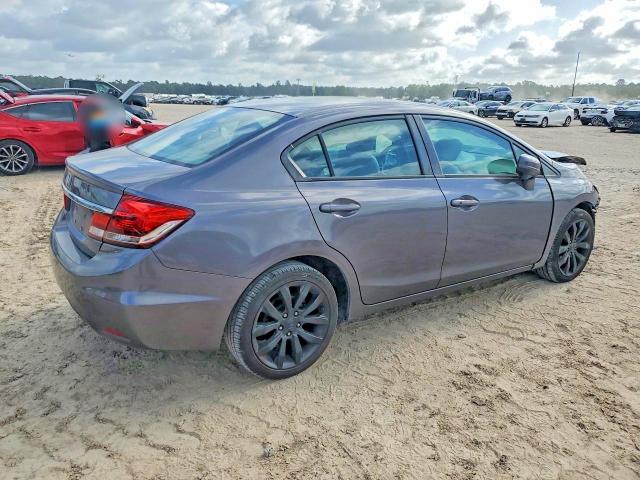 Снимка 3 от търг – 2015 HONDA CIVIC с VIN 2HGFB2F94FH508077
