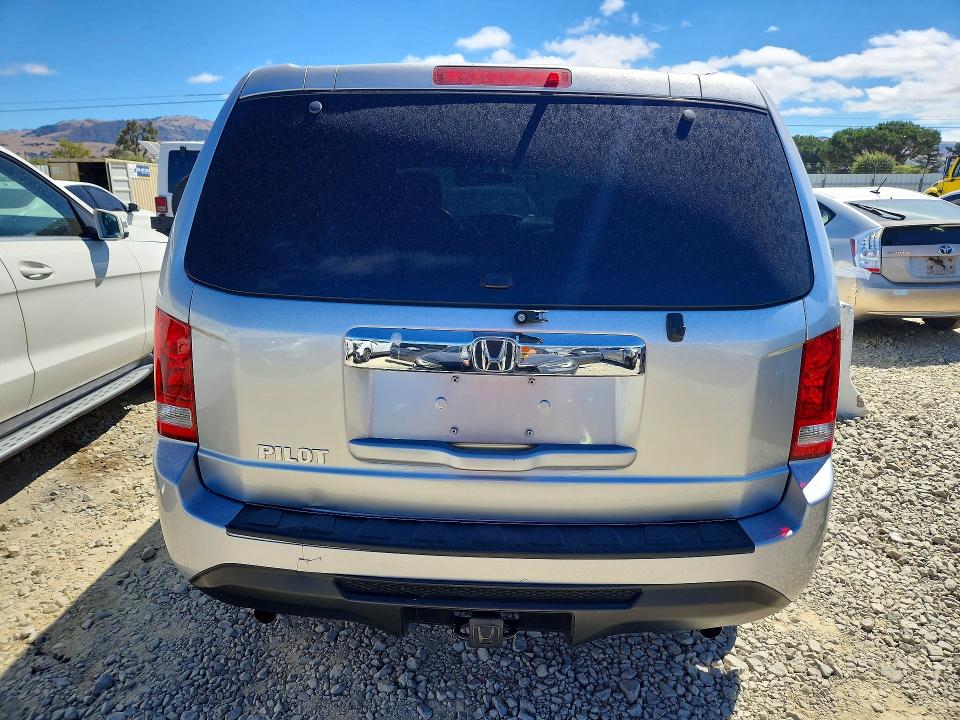 Photo 6 from auction – 2012 HONDA PILOT with VIN 5FNYF3H26CB032529