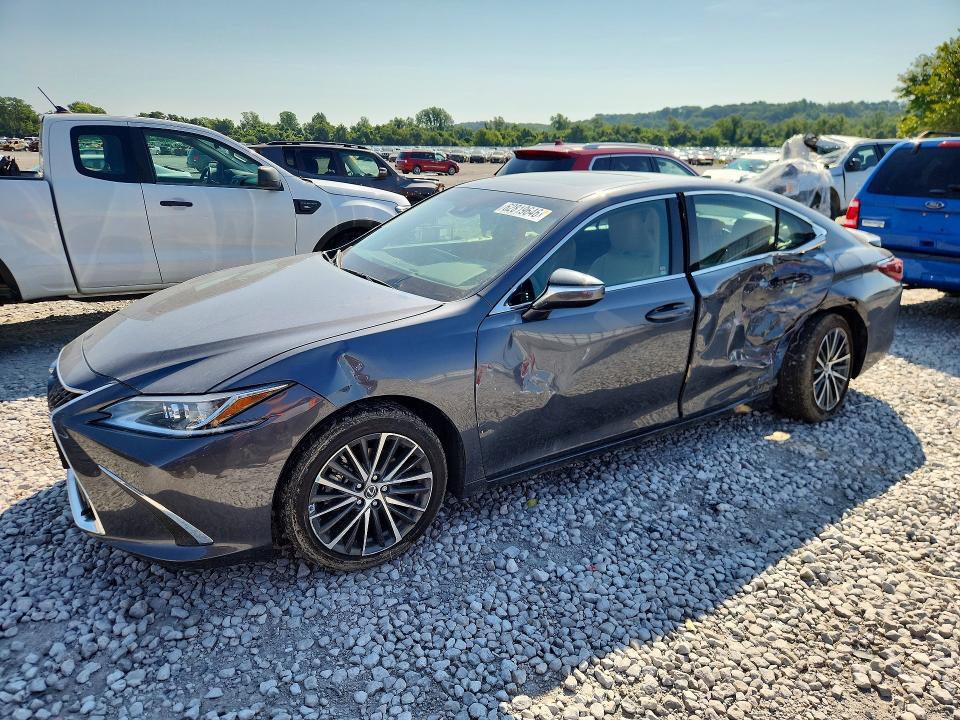 LEXUS ES 300H 2024 with VIN 58ADA1C13RU047753 - Photo from auction