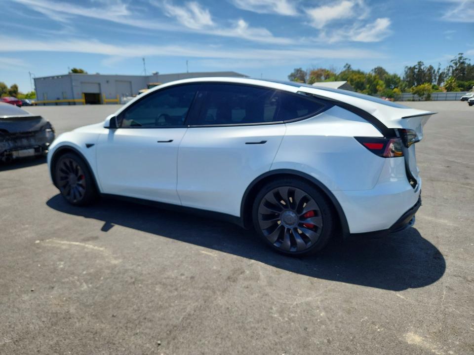 Photo 2 from auction – 2023 TESLA MODEL Y with VIN 7SAYGDEF2PF942827