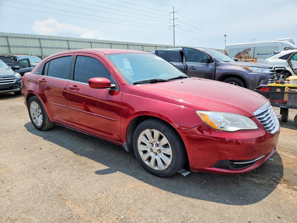Photo 4 from auction – 2013 CHRYSLER 200 with VIN 1C3CCBAB8DN589831
