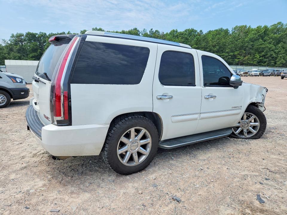 Photo 3 from auction – 2008 GMC YUKON with VIN 1GKFK63818J132848