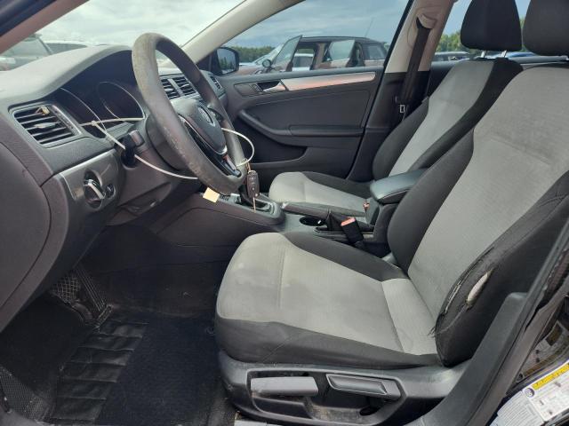 Photo 7 from auction – 2017 VOLKSWAGEN JETTA S with VIN 3VW2B7AJXHM212364