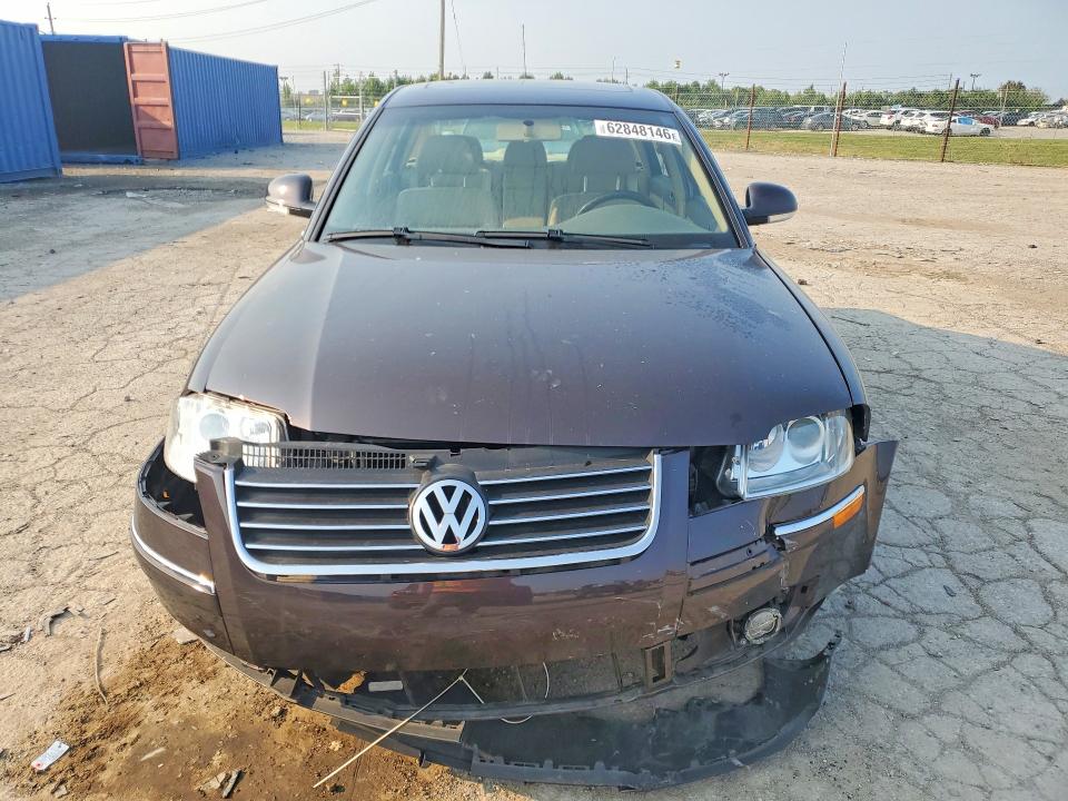 Photo 5 from auction – 2004 VOLKSWAGEN PASSAT with VIN WVWPD63B14E165308