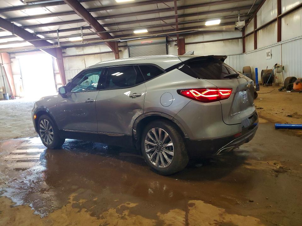 Photo 2 from auction – 2024 CHEVROLET BLAZER with VIN 3GNKBLRS6RS160356