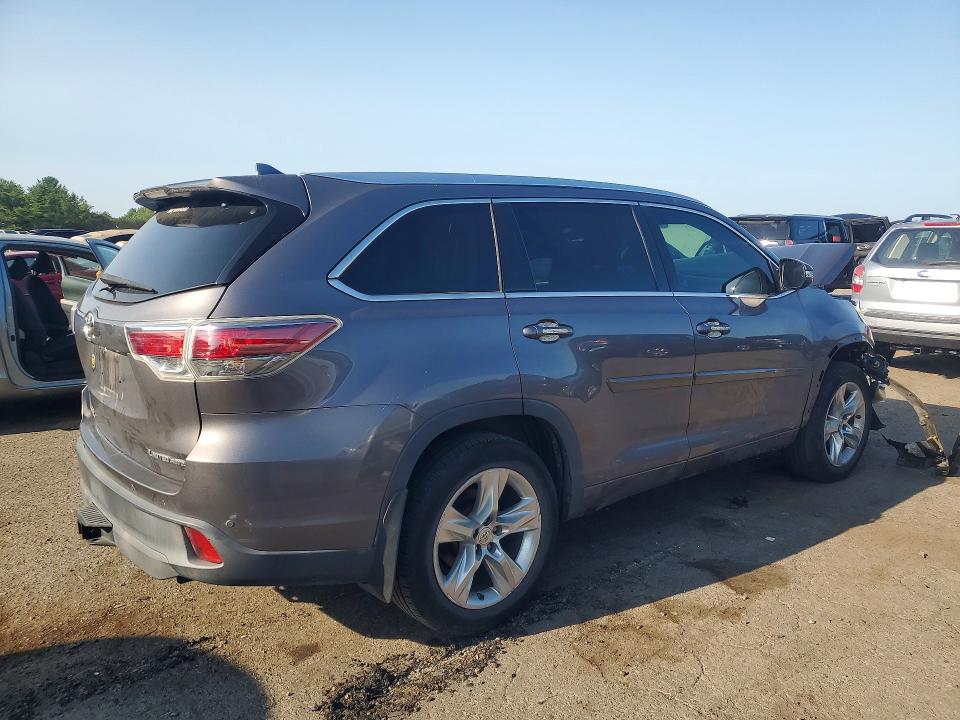 Photo 3 from auction – 2015 TOYOTA HIGHLANDER with VIN 5TDDKRFH5FS137521