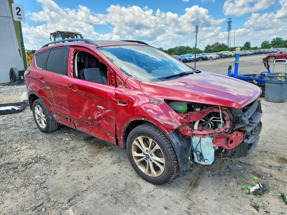 Photo 4 from auction – 2018 FORD ESCAPE with VIN 1FMCU0GD6JUD49860