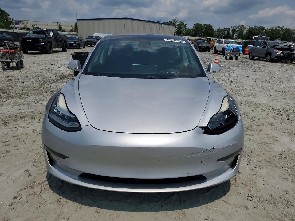 Photo 5 from auction – 2018 TESLA MODEL 3 with VIN 5YJ3E1EA9JF040831