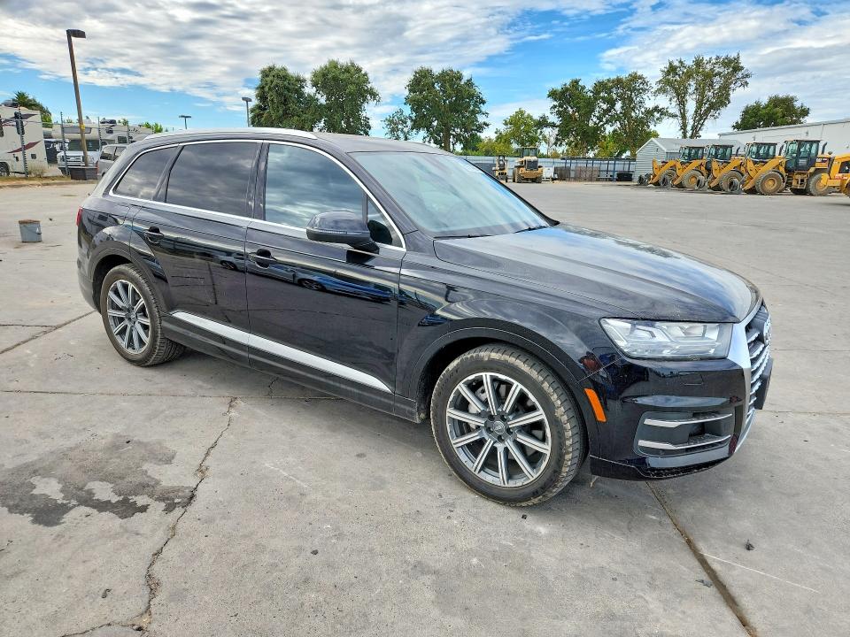 Zdjęcie 4 z aukcji – 2017 AUDI Q7 z VIN WA1VAAF74HD015418