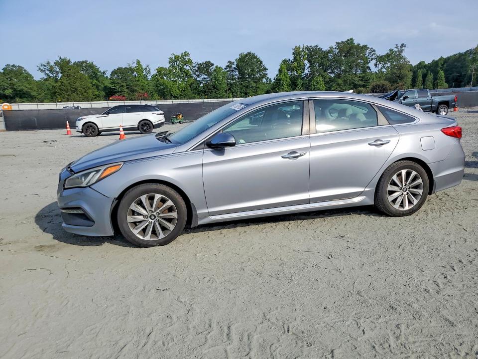 HYUNDAI SONATA 2015 with VIN 5NPE34AF1FH040882 - Photo from auction