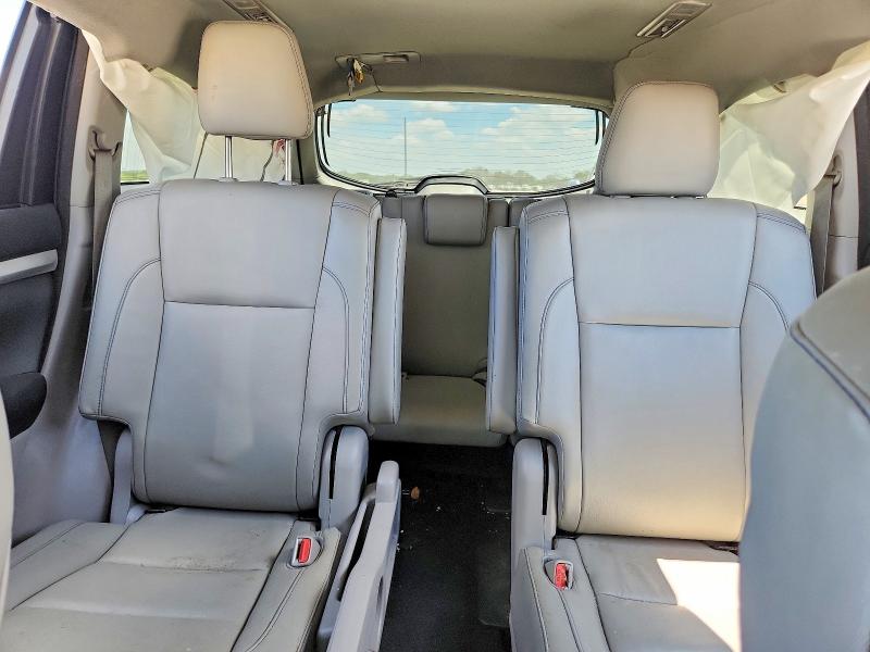 Photo 10 from auction – 2018 TOYOTA HIGHLANDER with VIN 5TDKZRFHXJS549736