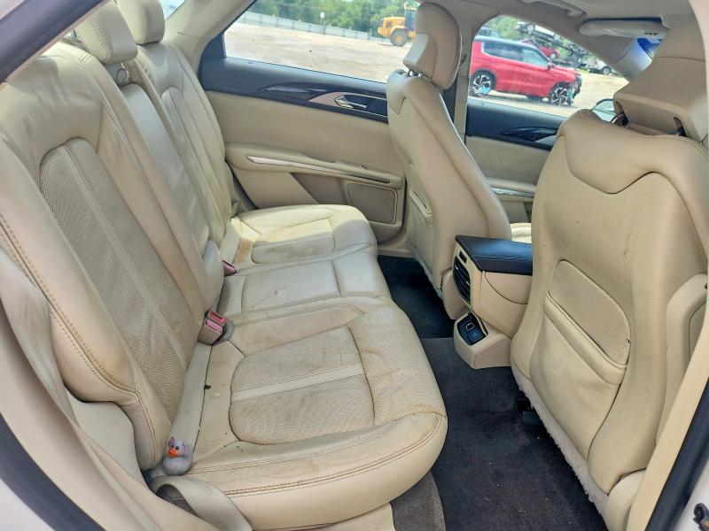 Photo 10 from auction – 2013 LINCOLN MKZ with VIN 3LN6L2G98DR814478