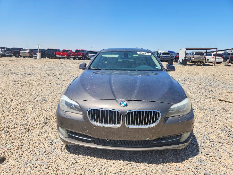 Photo 5 from auction – 2011 BMW 528 with VIN WBAFR1C59BC742893