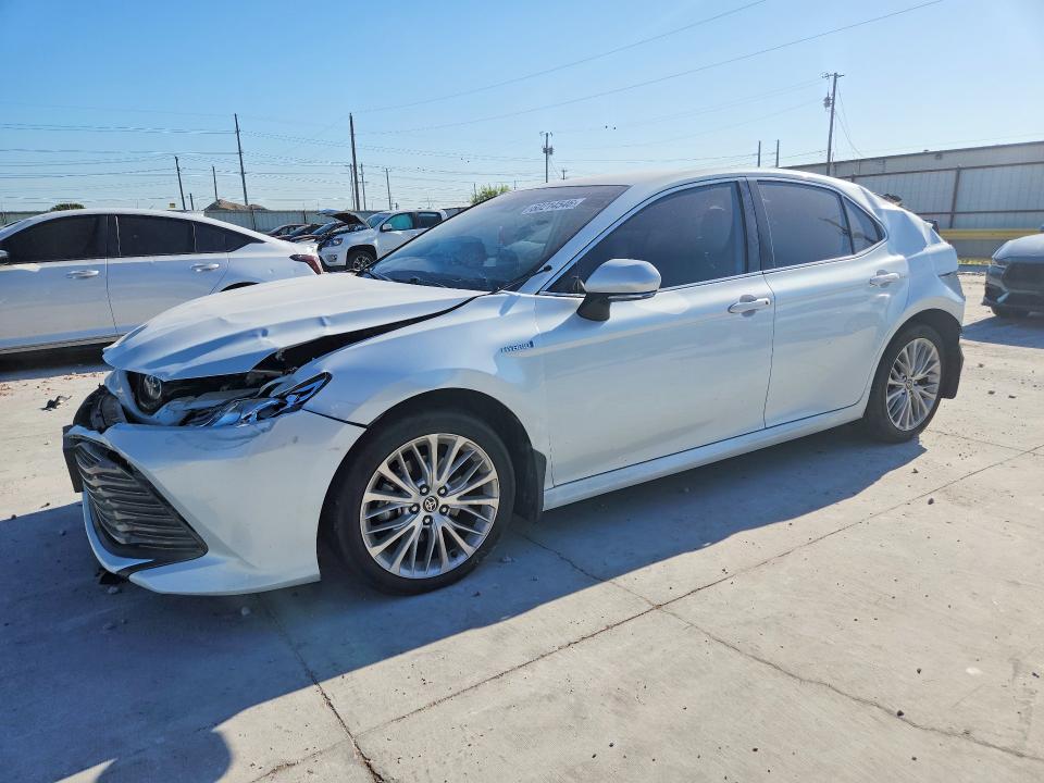 Photo 1 from auction – 2020 TOYOTA CAMRY with VIN 4T1F31AK3LU541186