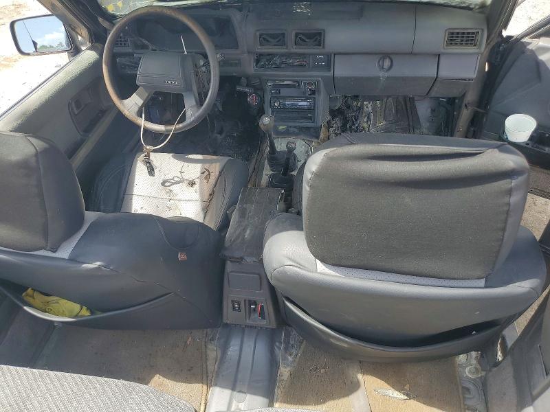 Photo 8 from auction – 1989 TOYOTA 4RUNNER with VIN JT3VN66W1K0028452