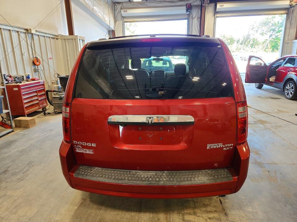 Photo 6 from auction – 2010 DODGE GRAND CARAVAN with VIN 2D4RN5DX3AR124853
