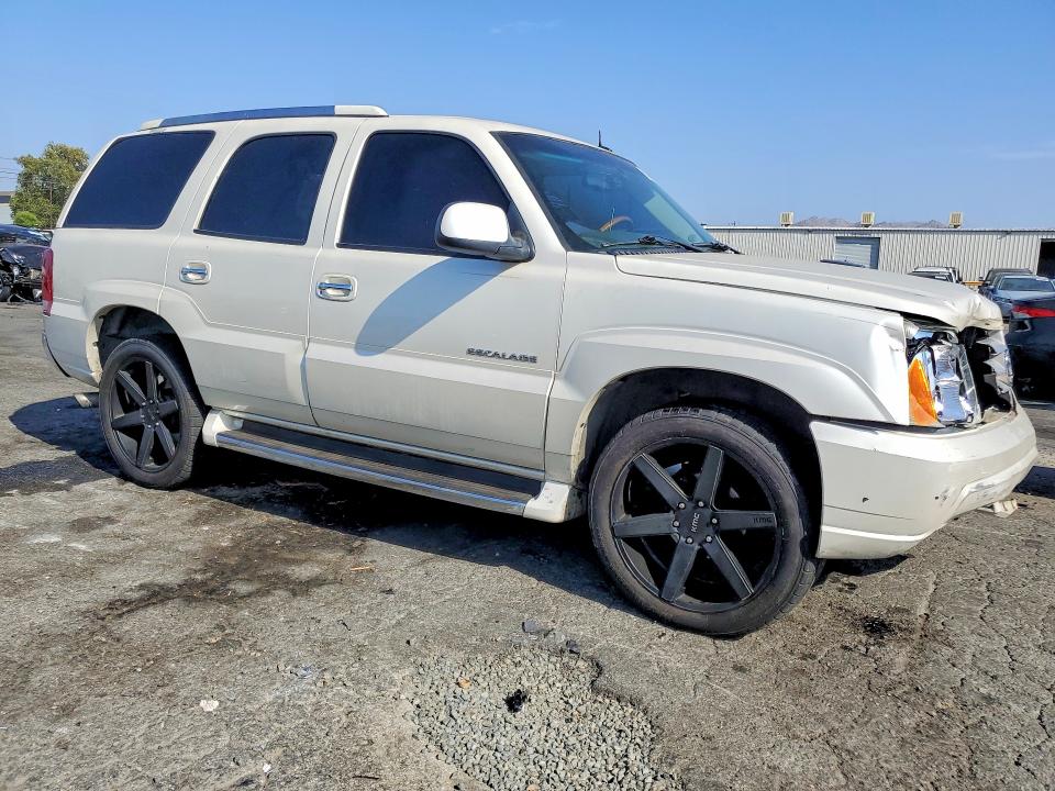 Photo 4 from auction – 2003 CADILLAC ESCALADE with VIN 1GYEK63N13R282878