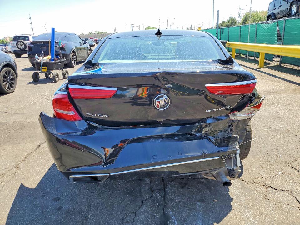 Photo 6 from auction – 2017 BUICK LACROSSE with VIN 1G4ZR5SS1HU209739