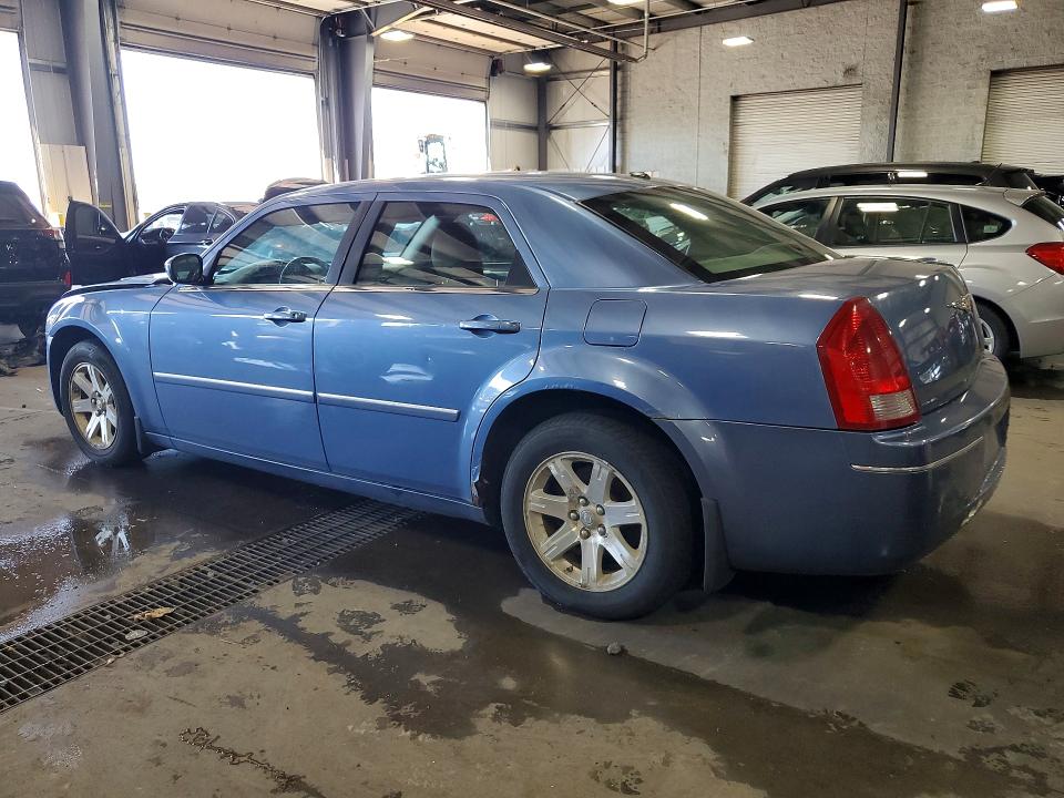 Photo 2 from auction – 2007 CHRYSLER 300 with VIN 2C3KA53G37H715442