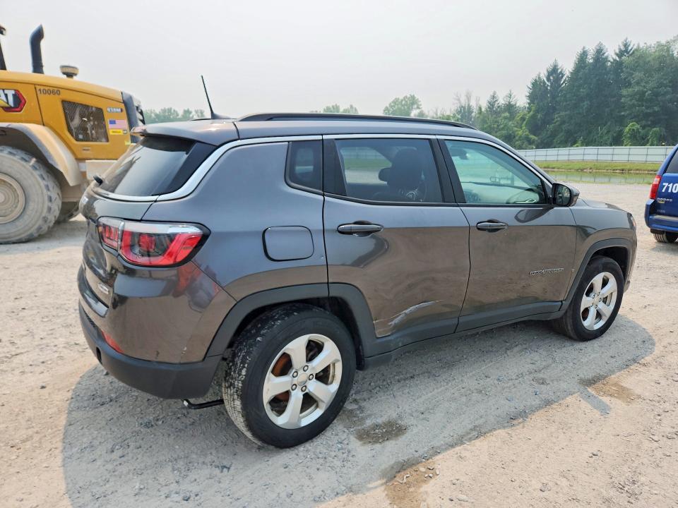 Photo 3 from auction – 2018 JEEP COMPASS with VIN 3C4NJDBB5JT179228