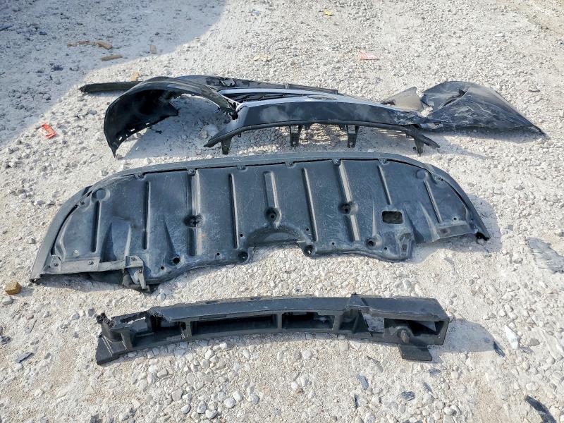 Photo 13 from auction – 2022 TOYOTA HIGHLANDER with VIN 5TDGZRAH2NS549152