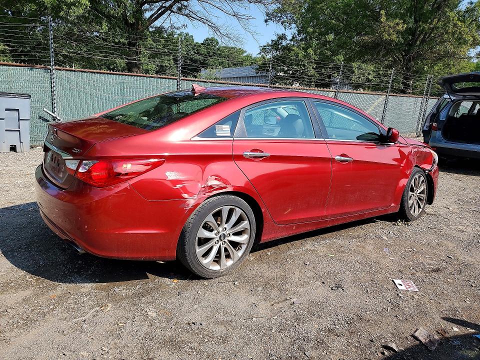 Photo 3 from auction – 2012 HYUNDAI SONATA with VIN 5NPEC4AB1CH486698