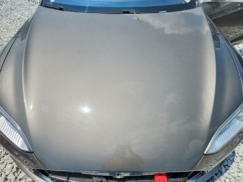Photo 11 from auction – 2015 TESLA MODEL S with VIN 5YJSA1S27FF091854