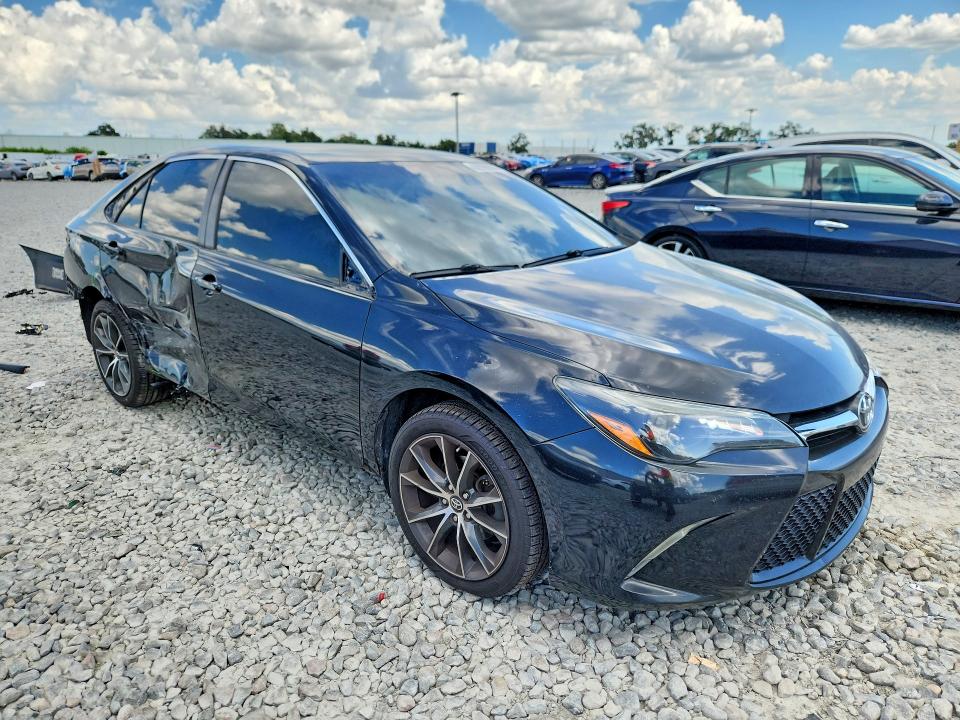 Photo 4 from auction – 2017 TOYOTA CAMRY with VIN 4T1BF1FK5HU281928