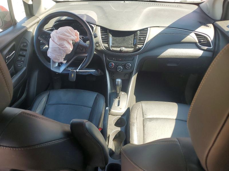 Photo 8 from auction – 2021 CHEVROLET TRAX with VIN KL7CJPSB2MB356734