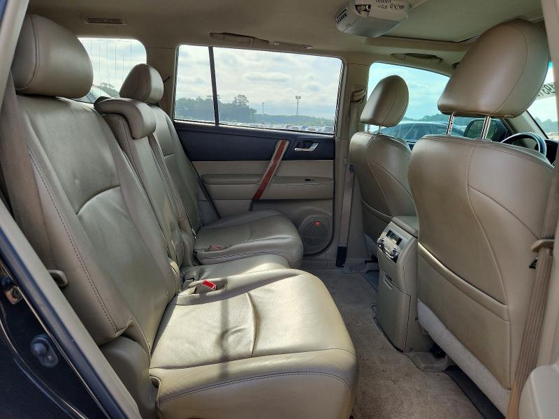 Photo 11 from auction – 2010 TOYOTA HIGHLANDER with VIN 5TDYK3EH8AS021853