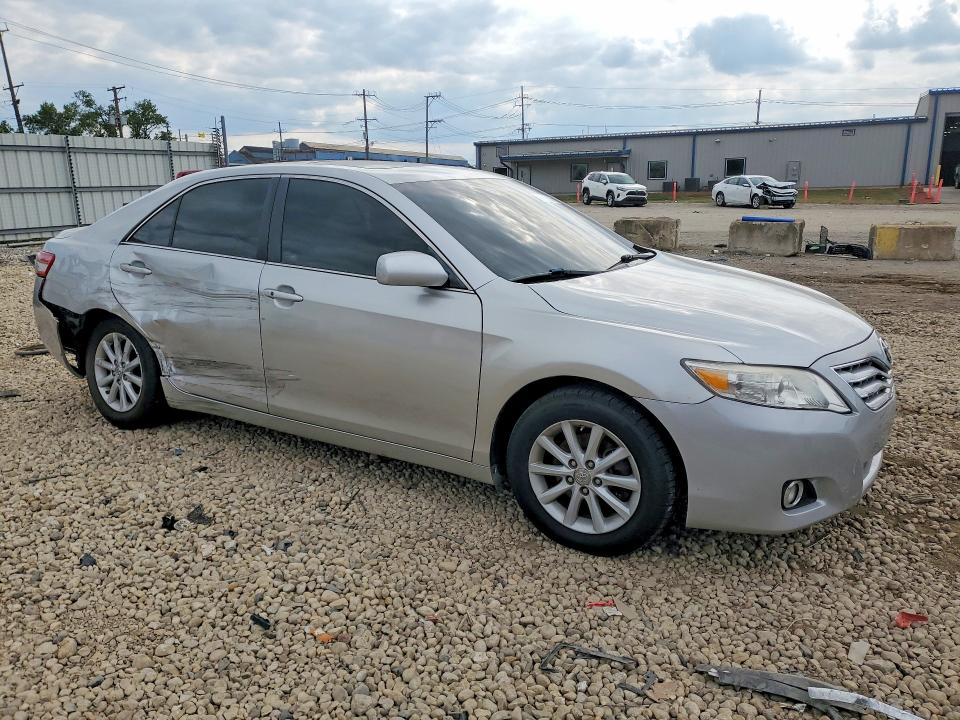 Photo 4 from auction – 2011 TOYOTA CAMRY with VIN 4T4BF3EK8BR193918
