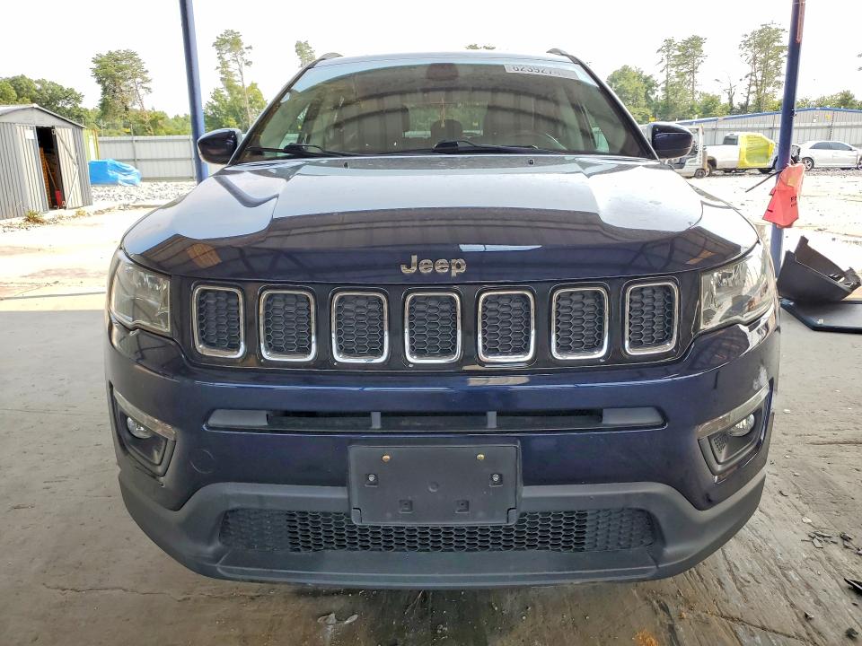 Photo 5 from auction – 2018 JEEP COMPASS with VIN 3C4NJDBB8JT113871