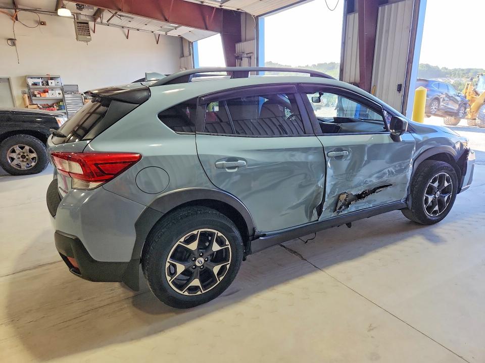 Photo 3 from auction – 2018 SUBARU CROSSTREK with VIN JF2GTACC4JH221560