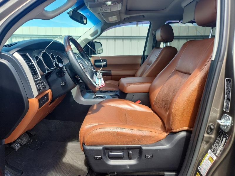 Photo 7 from auction – 2014 TOYOTA SEQUOIA with VIN 5TDDW5G17ES106414
