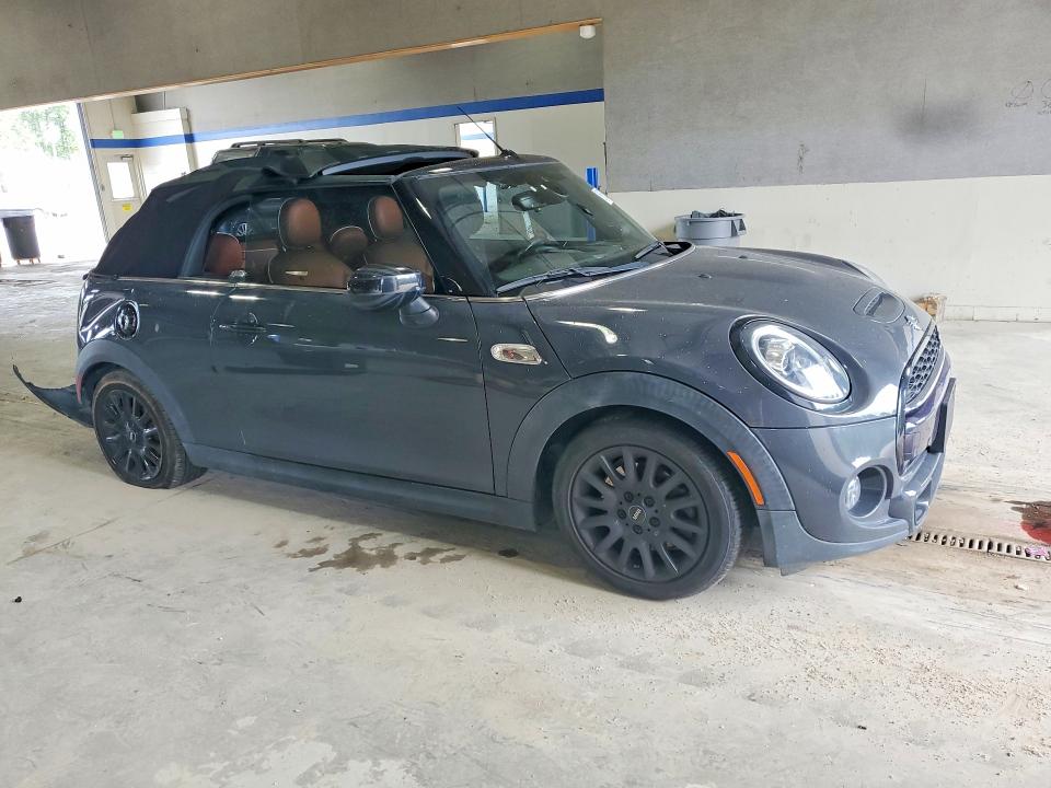 Photo 4 from auction – 2020 MINI COOPER with VIN WMWWJ5C03L3L10806