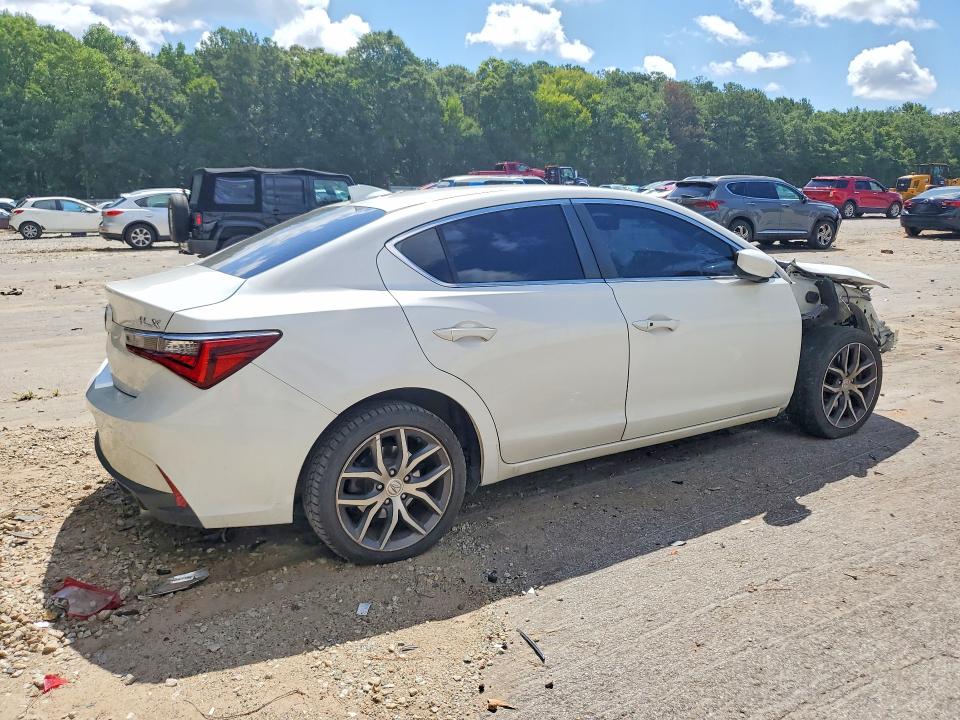 Photo 3 from auction – 2019 ACURA ILX with VIN 19UDE2F70KA009198