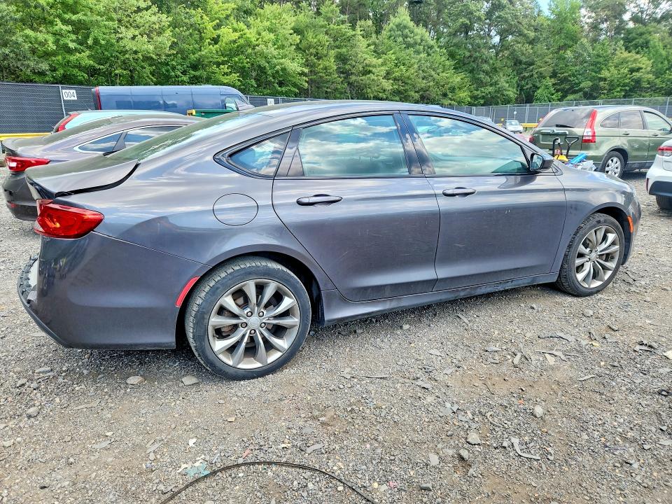 Photo 3 from auction – 2015 CHRYSLER 200 with VIN 1C3CCCBB7FN554611
