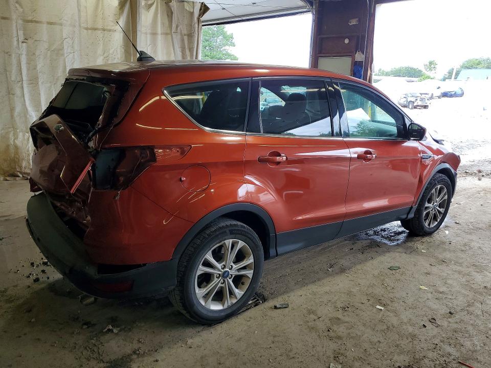 Photo 3 from auction – 2019 FORD ESCAPE with VIN 1FMCU9GD0KUA95052