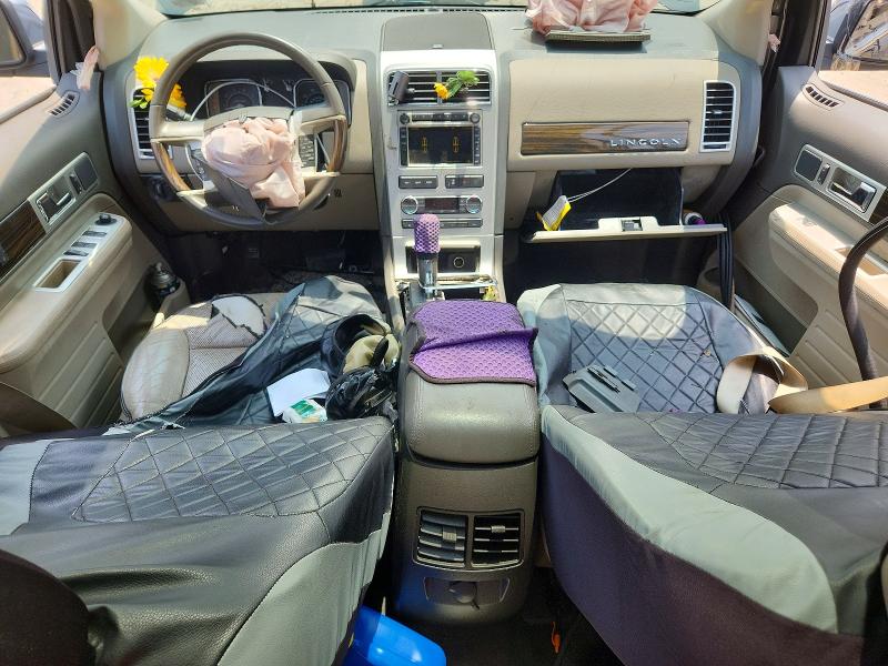 Photo 8 from auction – 2009 LINCOLN MKX with VIN 2LMDU68C49BJ09371