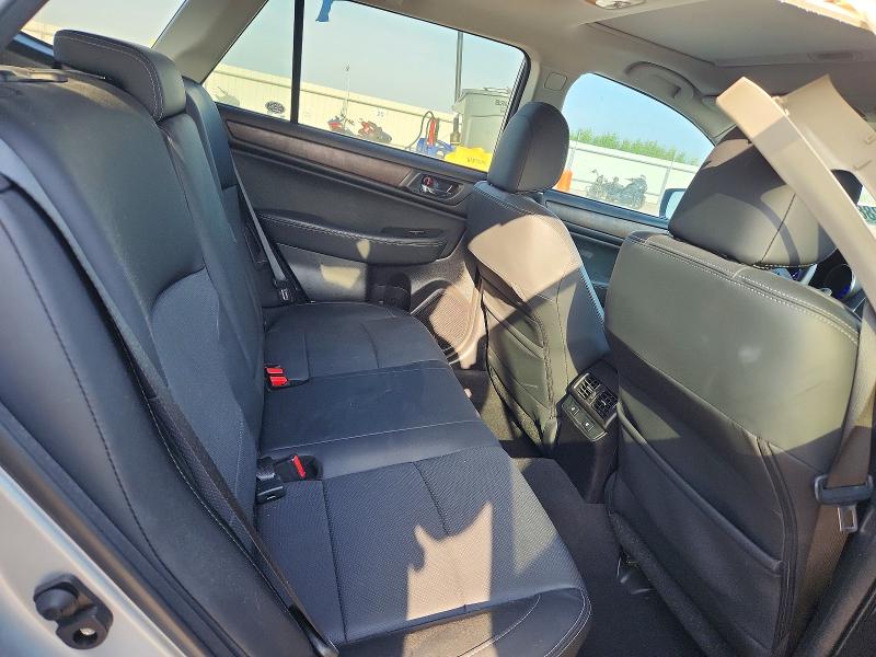 Photo 11 from auction – 2017 SUBARU OUTBACK with VIN 4S4BSENCXH3308205