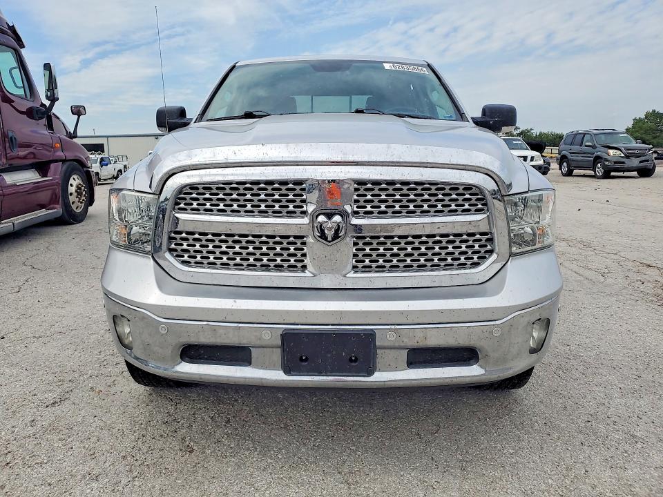 Photo 5 from auction – 2016 RAM 1500 with VIN 1C6RR7LG2GS213312