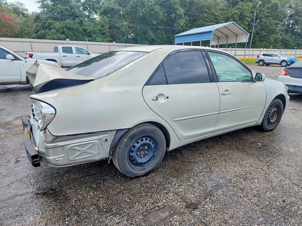 Photo 3 from auction – 2003 TOYOTA CAMRY with VIN 4T1BE32K93U724241