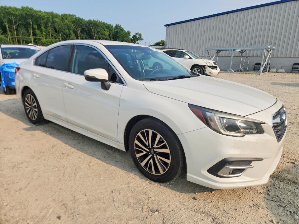 Photo 4 from auction – 2019 SUBARU LEGACY with VIN 4S3BNAF62K3039914