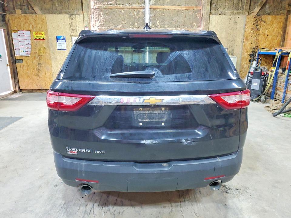 Photo 6 from auction – 2018 CHEVROLET TRAVERSE with VIN 1GNEVFKW2JJ201185